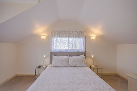 Queechy Motel - Australian Directory 25