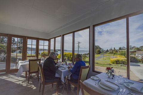 Queechy Motel - Australian Directory 9