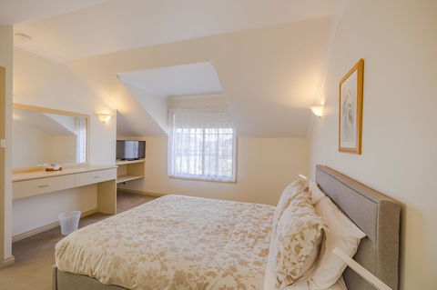 Queechy Motel - Australian Directory 13