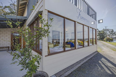 Queechy Motel - Australian Directory 12