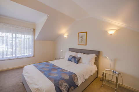 Queechy Motel - Australian Directory 4