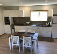Loma Cottages - Australian Directory