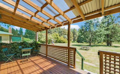 Giants Table And Cottages - Australian Directory 21