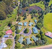 Giants Table and Cottages - Australian Directory