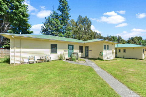 Giants Table And Cottages - Australian Directory 29