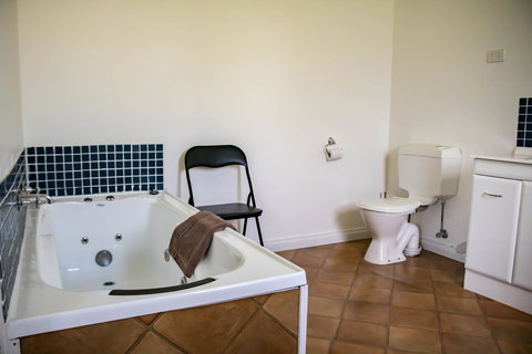 Giants Table And Cottages - Australian Directory 8