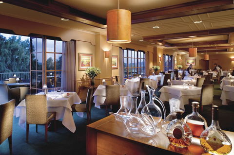 Country Club Tasmania - Australian Directory 31