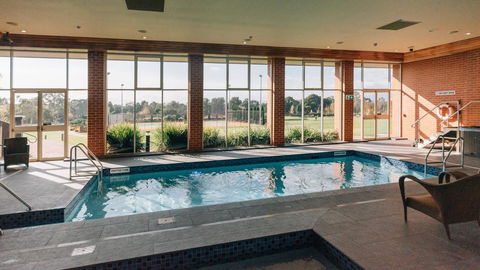 Country Club Tasmania - Australian Directory 4