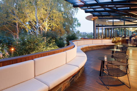 Country Club Tasmania - Australian Directory 32
