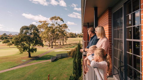 Country Club Tasmania - Australian Directory 26