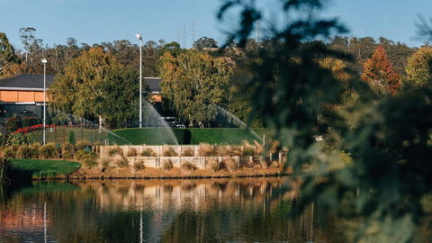 Country Club Tasmania - Australian Directory 17