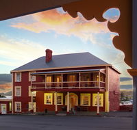 Stanley Hotel  Apartments - Australian Directory