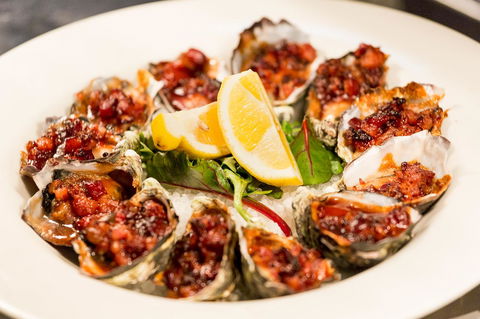 Customs House Hotel - Australian Directory 16