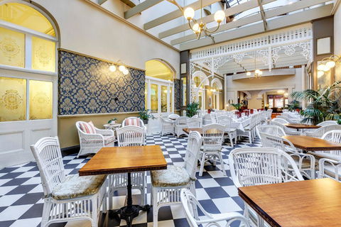 Hadley\'s Orient Hotel - Australian Directory 1