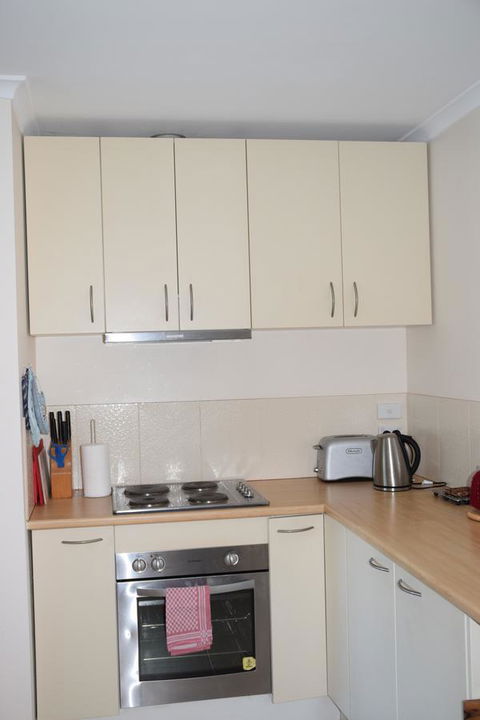 Anchorage Waterfront Retreat - Australian Directory 2