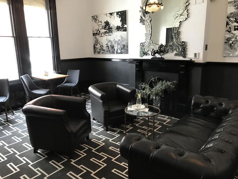 The Macquarie Hobart - Australian Directory 22