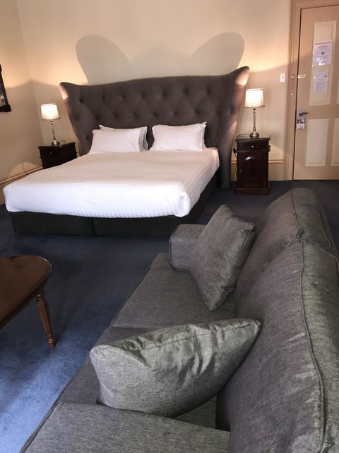 The Macquarie Hobart - Australian Directory 41