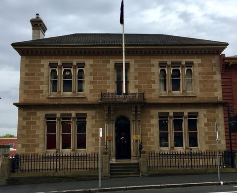 The Macquarie Hobart - Australian Directory 4