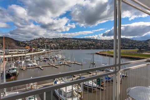 Peppers Seaport Hotel - Australian Directory 24
