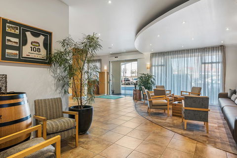 Peppers Seaport Hotel - Australian Directory 32