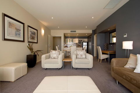 Peppers Seaport Hotel - Australian Directory 43