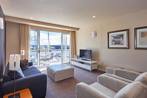 Peppers Seaport Hotel - Australian Directory 11