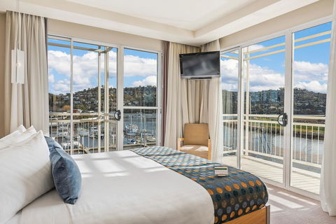 Peppers Seaport Hotel - Australian Directory 21