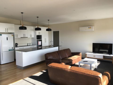 Couples Getaway On Bruny Island - Australian Directory 17