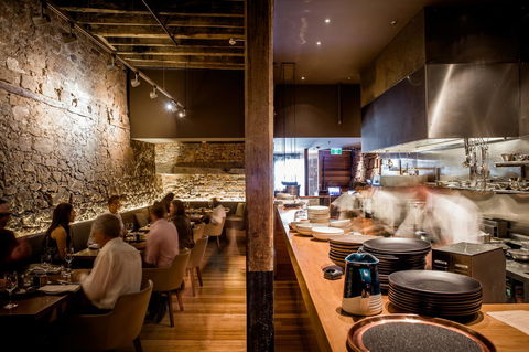 The Henry Jones Art Hotel - Australian Directory 17