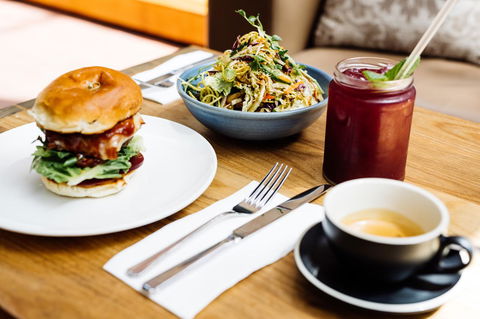 The Henry Jones Art Hotel - Australian Directory 10