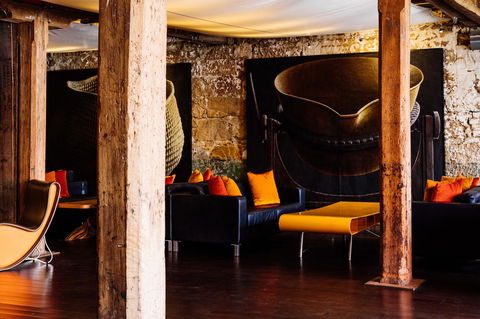 The Henry Jones Art Hotel - Australian Directory 11