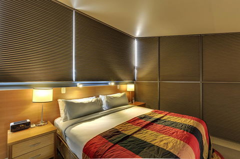 The Henry Jones Art Hotel - Australian Directory 29