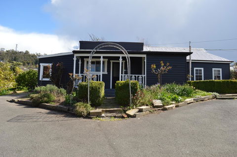 The Dragonfly Inn - Australian Directory 19