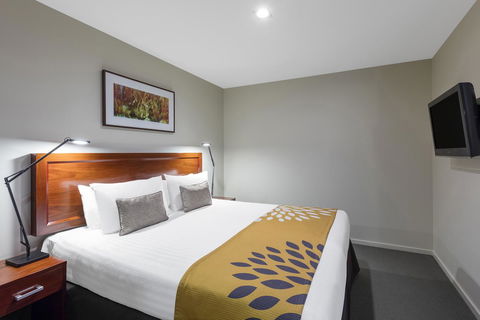 RACV Hobart Hotel - Australian Directory 35