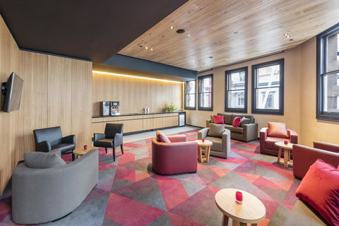 RACV Hobart Hotel - Australian Directory 17