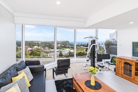 Views Forever - Devonport - Australian Directory 0