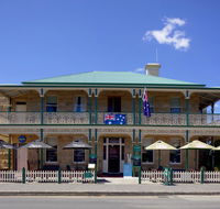 The Richmond Arms Hotel - Australian Directory