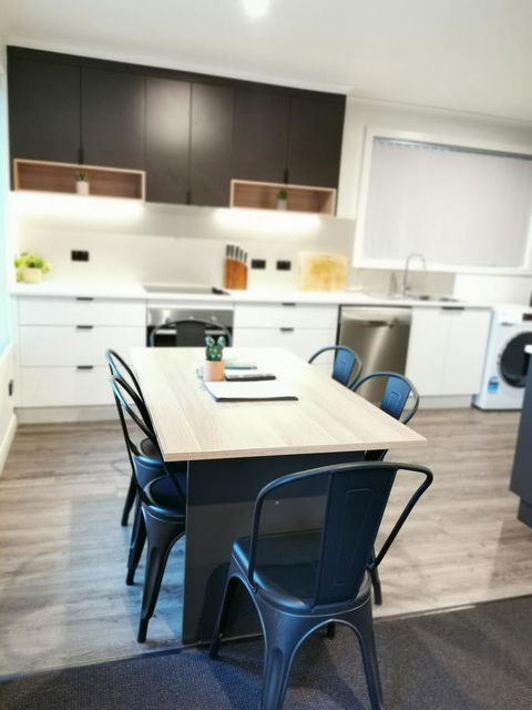 Youngtown Executive Apartments - 2BR Included, Free Parking & Wifi, Sofa Bed & Cot Fee Applies - Australian Directory 31
