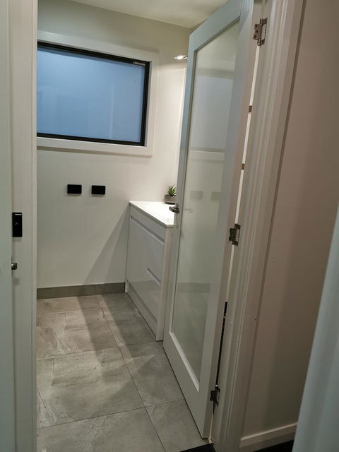 Youngtown Executive Apartments - 2BR Included, Free Parking & Wifi, Sofa Bed & Cot Fee Applies - Australian Directory 39