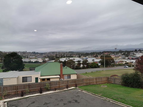 Youngtown Executive Apartments - 2BR Included, Free Parking & Wifi, Sofa Bed & Cot Fee Applies - Australian Directory 21