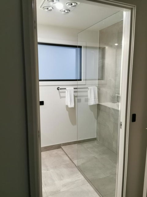 Youngtown Executive Apartments - 2BR Included, Free Parking & Wifi, Sofa Bed & Cot Fee Applies - Australian Directory 7