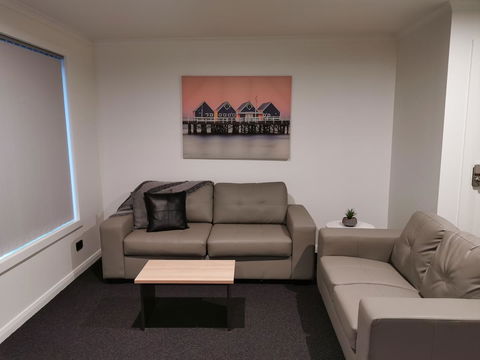 Youngtown Executive Apartments - 2BR Included, Free Parking & Wifi, Sofa Bed & Cot Fee Applies - Australian Directory 4