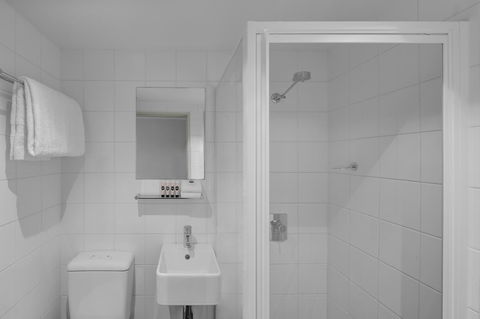 Travelodge Hotel Hobart - Australian Directory 8