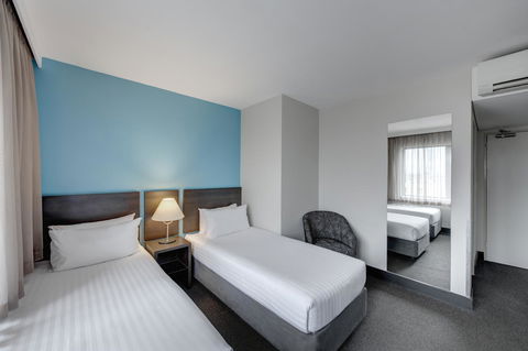 Travelodge Hotel Hobart - Australian Directory 11