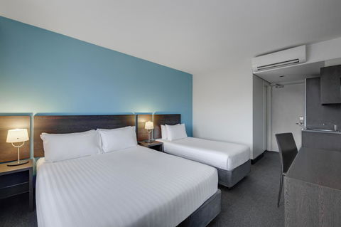 Travelodge Hotel Hobart - Australian Directory 9