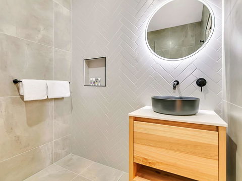 Mercure Launceston - Australian Directory 44
