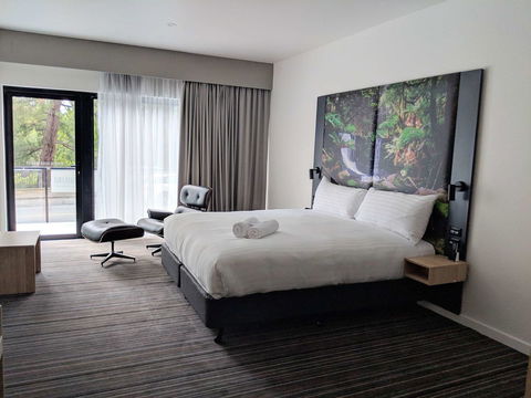 Mercure Launceston - Australian Directory 40