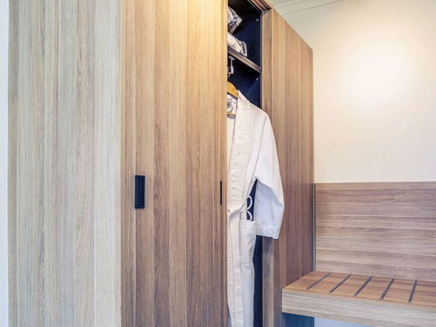 Mercure Launceston - Australian Directory 31