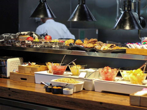 Mercure Launceston - Australian Directory 33