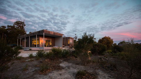 Aplite House - Australian Directory 3